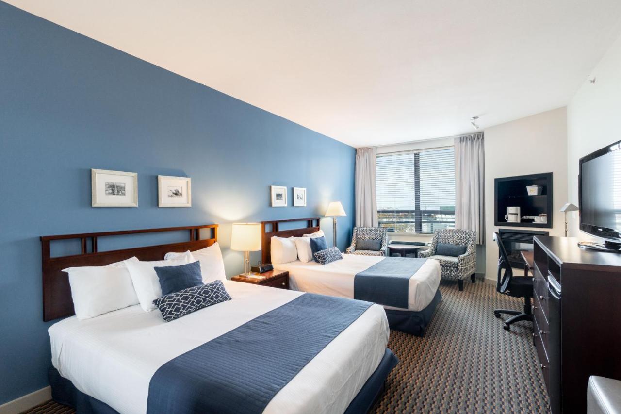 Ocean Promenade Hotel White Rock Ruang foto
